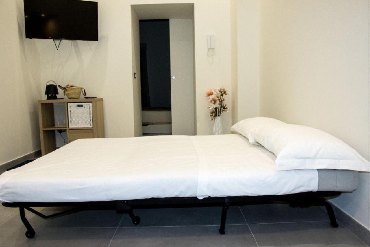 Suite Meghan Home كاتانيا الغرفة الصورة